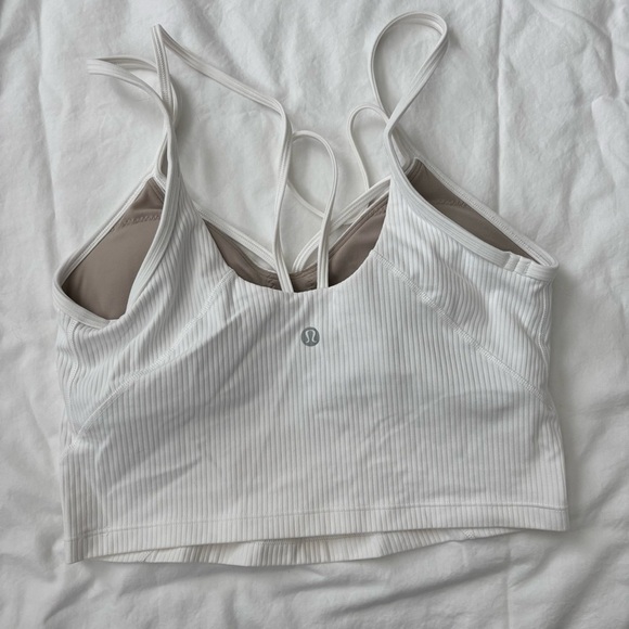 Lululemon size 6 crop - Picture 2 of 2